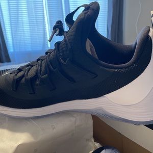 Jordan ultra fly 2 brand new go them for Christmas and they are the wrong size